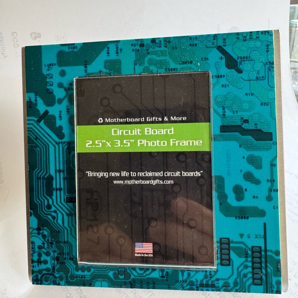 NWT Circuit Board Photo Frame - Teal